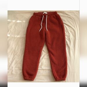 GILLY HICKS Ultra Cozy Sherpa Joggers - Small